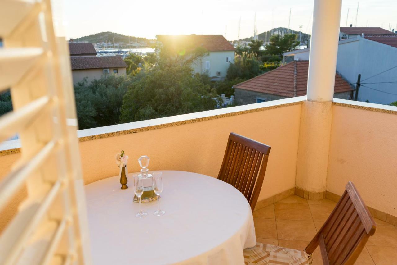 Apartments Jakovcev Бетина Экстерьер фото