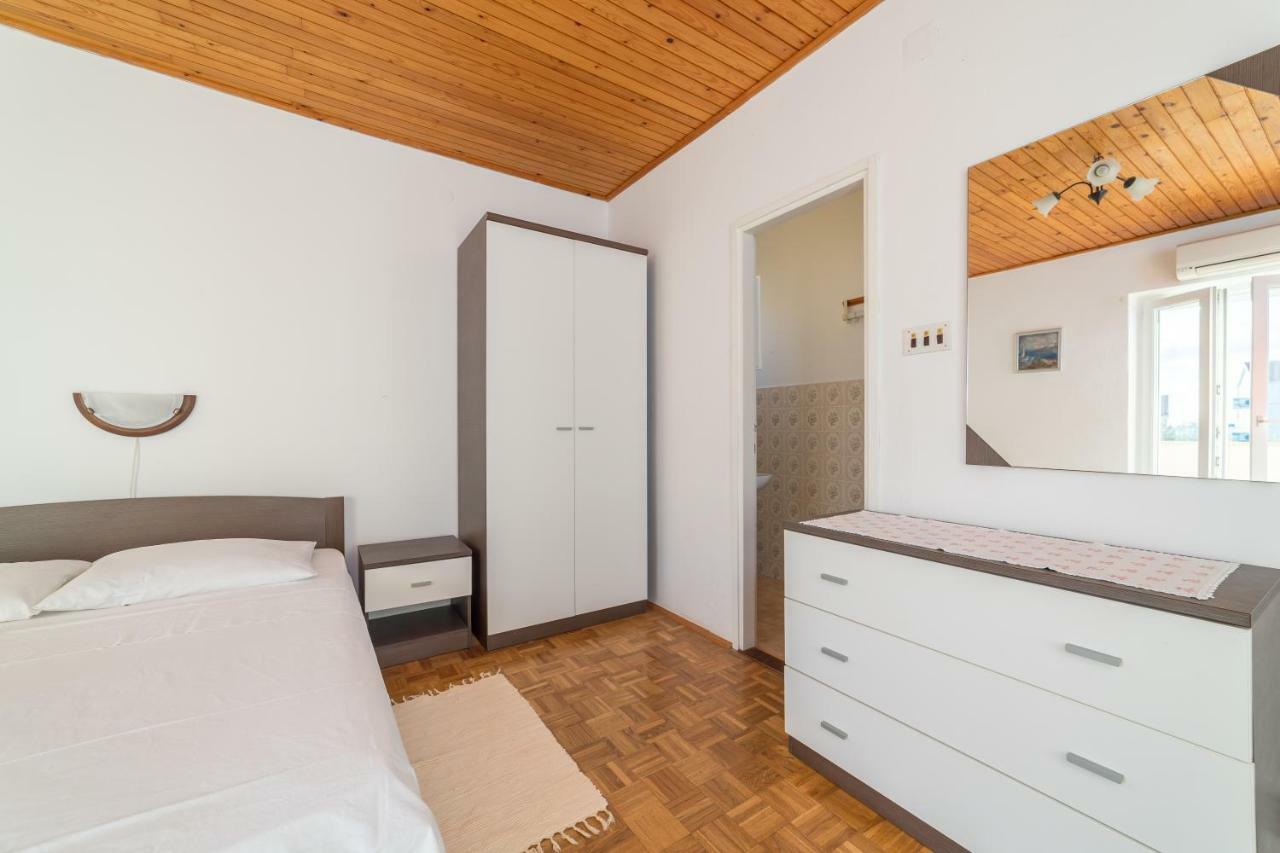 Apartments Jakovcev Бетина Экстерьер фото