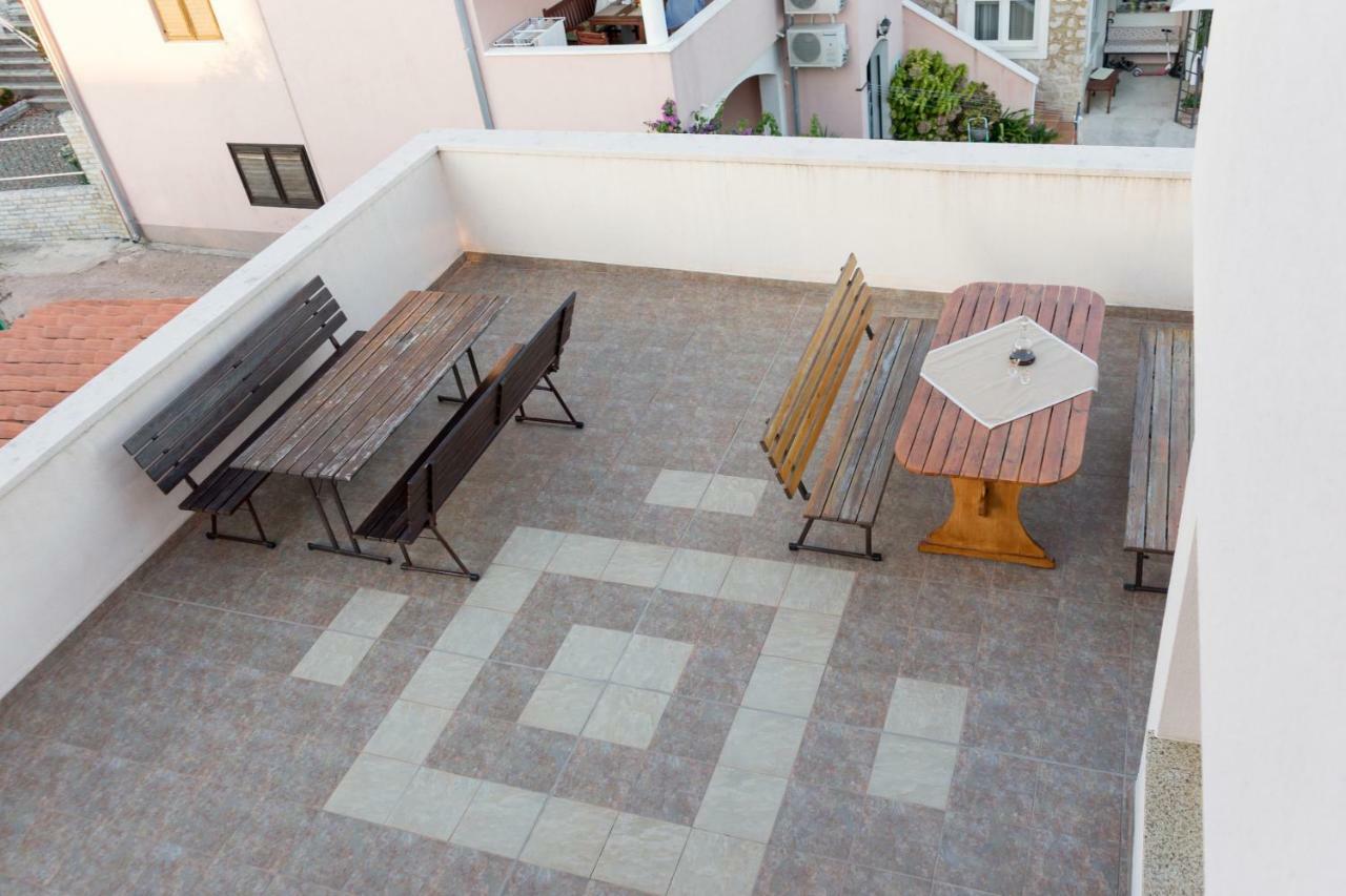 Apartments Jakovcev Бетина Экстерьер фото